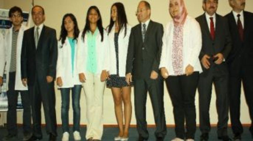 Bakan Akdağ&rsquo;dan Doktor Adaylarına &ldquo;t&uuml;rk-k&uuml;rt Ayırımı Yapmayın&rdquo; Mesajı