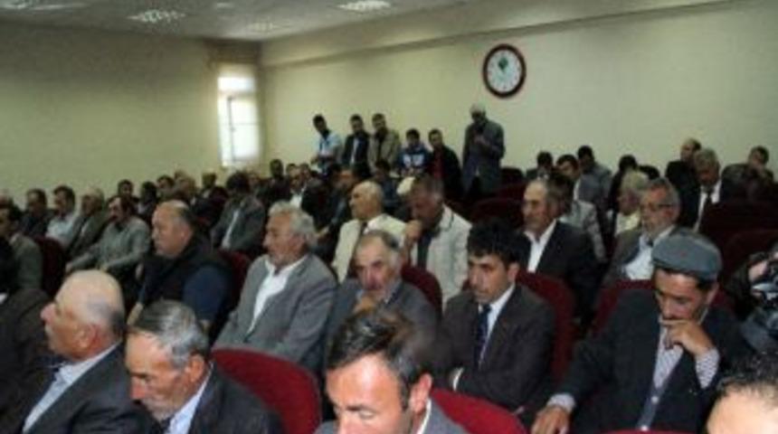 Ardahan Valisi Seyfettin Azizoğlu, Muhtarların Sorunlarını Dinledi