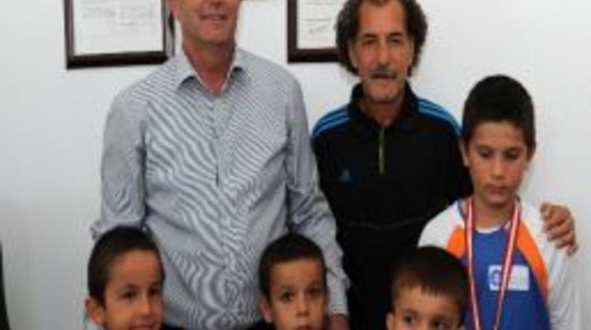 Miniklerin Futbol Başarısı