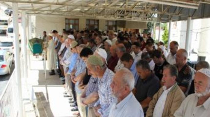 İhlas&rsquo;ın &ldquo;h&uuml;seyin Amcası" Dualarla Uğurlandı