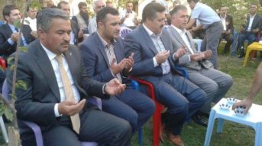 Ak Parti İl Teşkilatından Şehit Ailesine Taziye Ziyareti