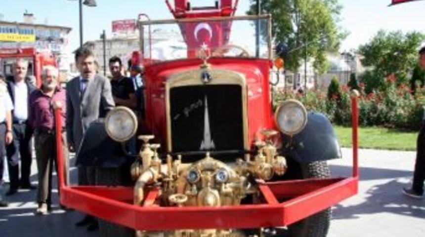 1936 Model İtfaiye Aracı G&ouml;r&uuml;c&uuml;ye &Ccedil;ıktı