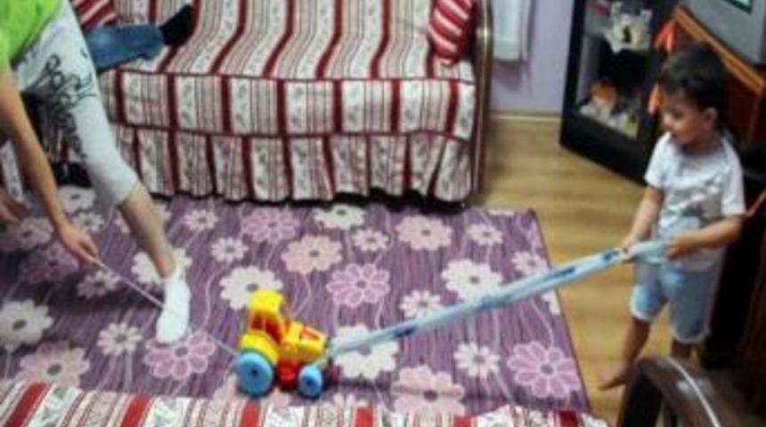 Balıkesirli Minik Efe, İlker Ayrık Hayranı