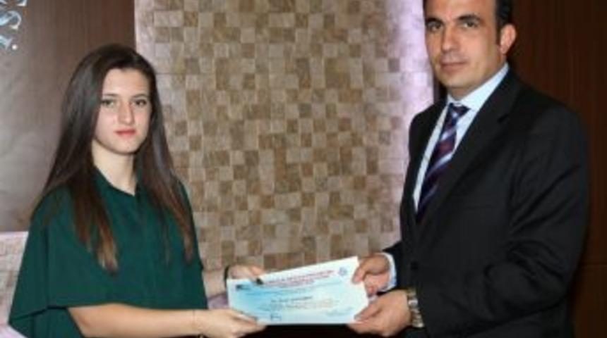 Gen&ccedil; Girişimciler Sertifikalarını Aldı