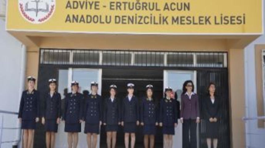 Kuşadası Anadolu Denizcilik Meslek Lisesi Yeni Binaya Kavuştu