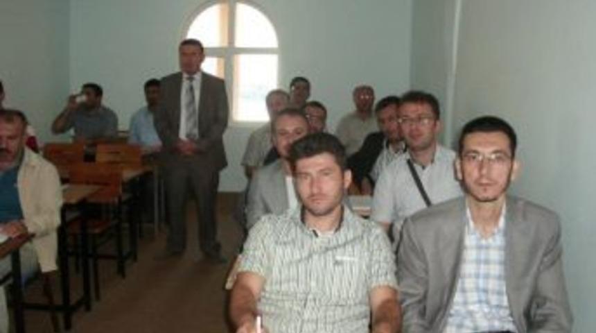 Din G&ouml;revlilerine Vaaz Eğitimi Veriliyor