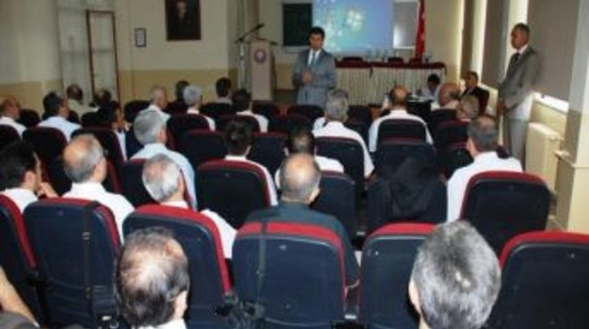 Adana İl Milli Eğitim M&uuml;d&uuml;r&uuml;: "&ccedil;ocuklar Polisi Taşlıyorsa Sorumlusu Bizleriz"