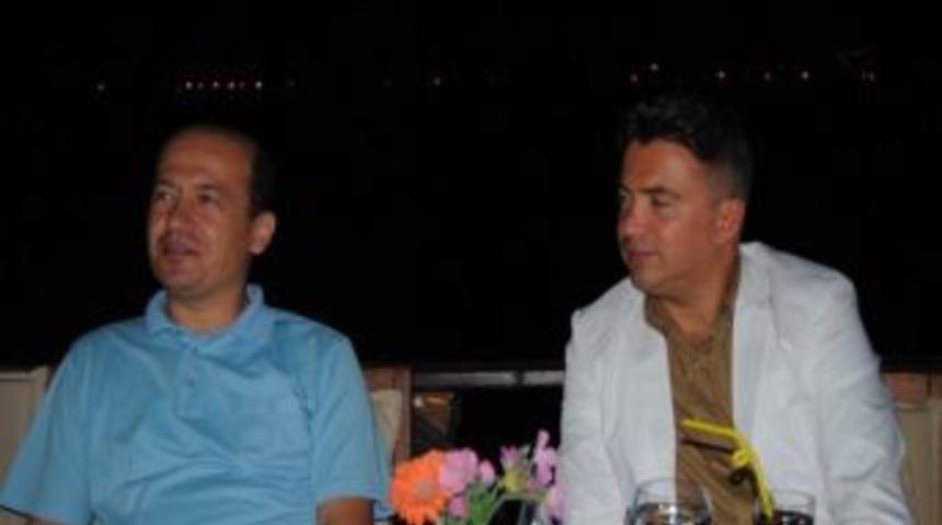 &Ouml;zg&uuml;r Sefa Sezer&rsquo;e Veda Yemeği