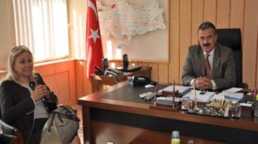 Emek&ccedil;i Kadınlar Derneği, Zonguldak Valisi Erol Ayyıldız&rsquo;ı Ziyaret Etti