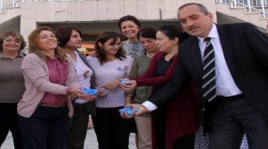 &Ouml;zel İdare&rsquo;den Mavi Kapak Desteği