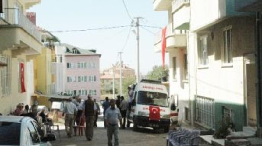 Denizli&rsquo;de Şehit Evinde H&uuml;z&uuml;nl&uuml; Bekleyiş Devam Ediyor