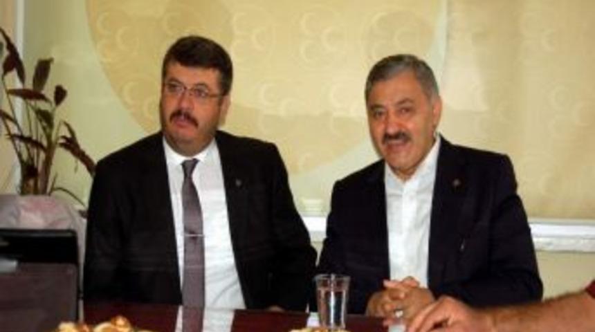 Ahmet &Ccedil;akar Bandırma'da Nabız Yokladı