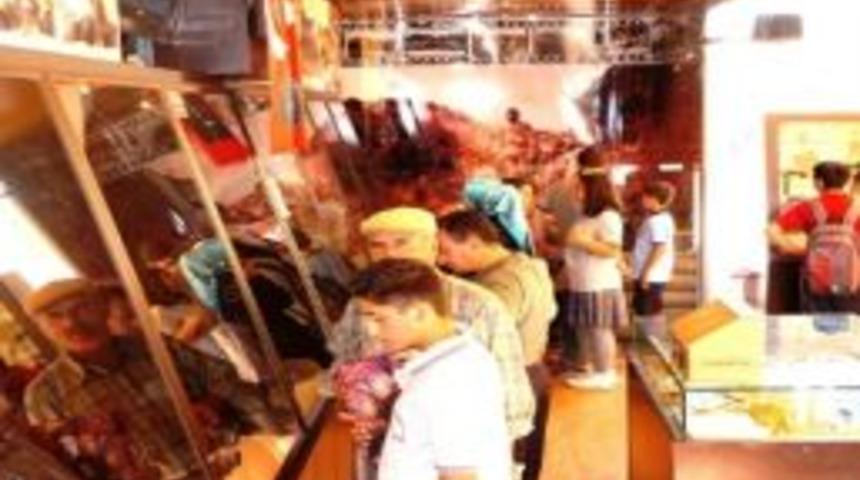 &Ccedil;anakkale Gezici Tır M&uuml;zesi İlgi G&ouml;rd&uuml;