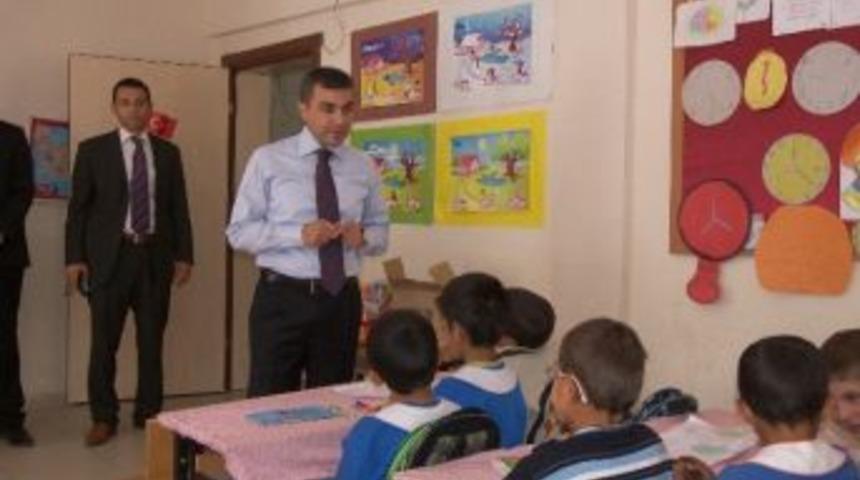 Narman Kaymakamı Atasoy&rsquo;dan K&ouml;y Okullarına Ziyaret