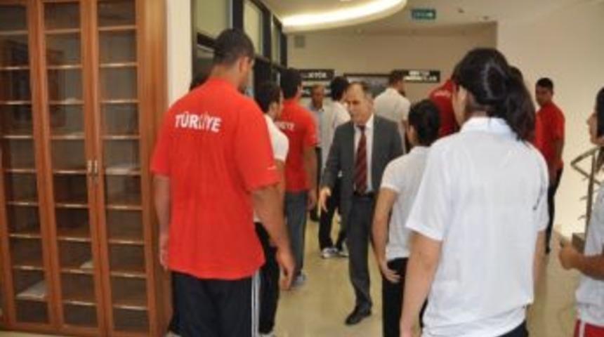 Milliler 17 Madalya S&ouml;z&uuml; Verdi