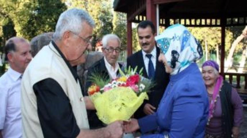 Dilek Ayyıldız'dan Huzurevine Ziyaret