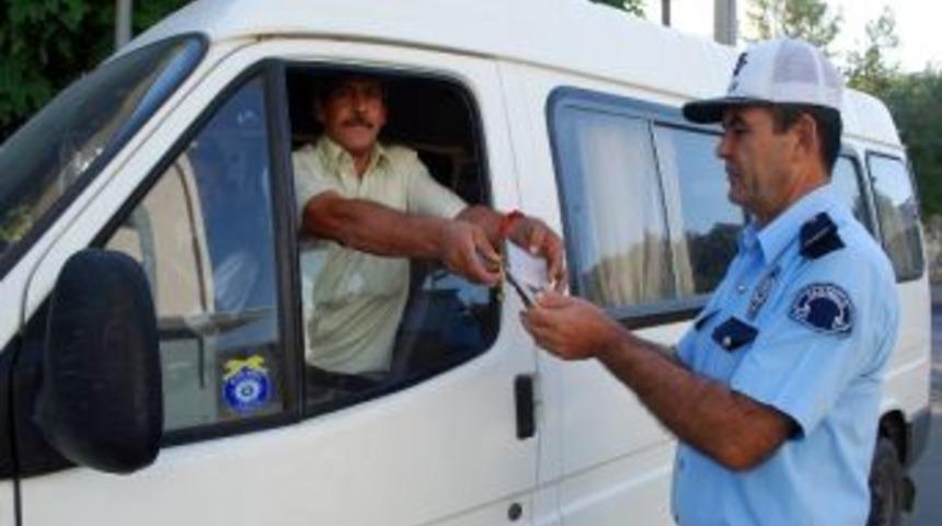 Salihli&rsquo;de Servis Ara&ccedil;ları Denetlendi