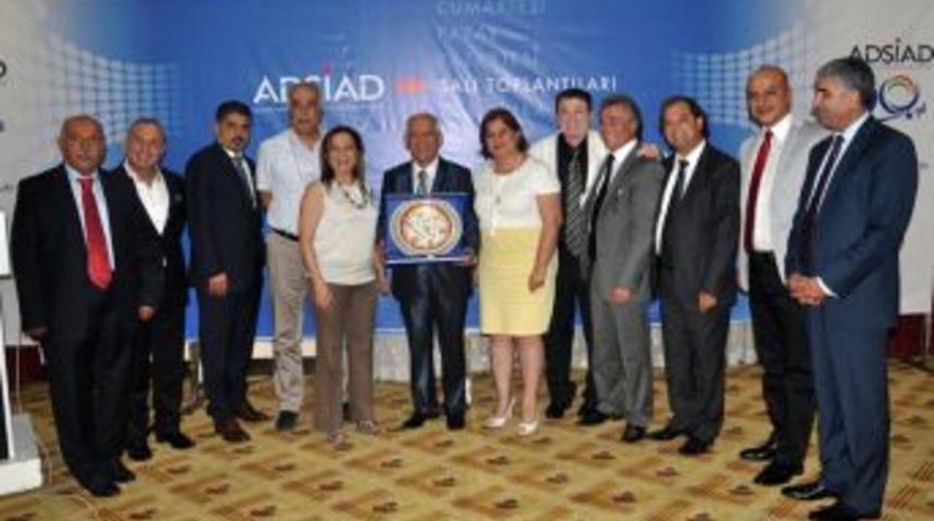 İş d&uuml;nyasından birliktelik vurgusu