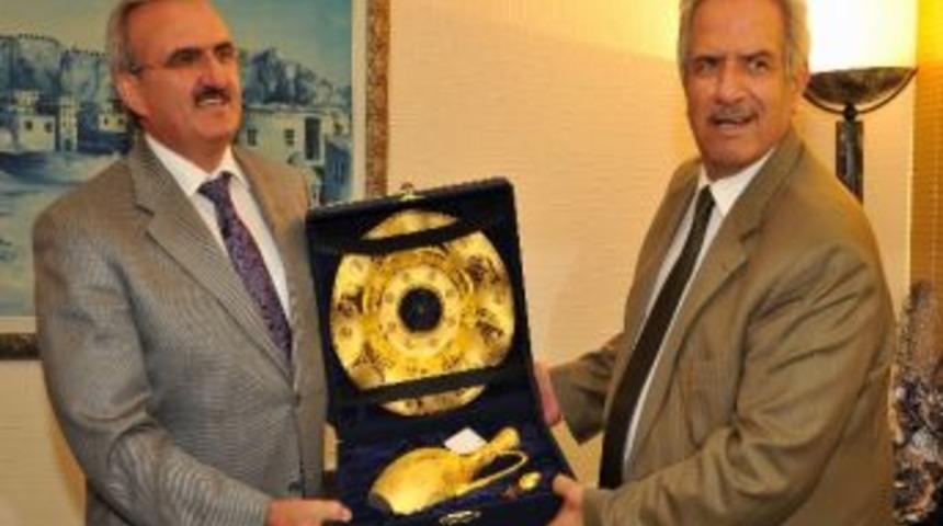 Filistin&rsquo;den Depremzede Vanlılara Anlamlı Yaradım