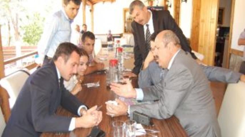 Karayolları B&ouml;lge M&uuml;d&uuml;r&uuml; &Ouml;zendi Arapgir&rsquo;de