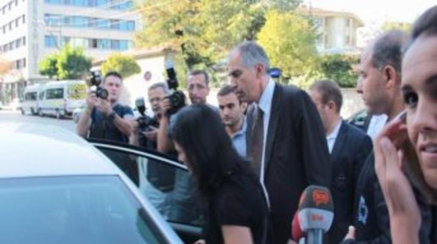 Gurbet&ccedil;i Sevil Yurt Dışına &Ccedil;ıkamayacak