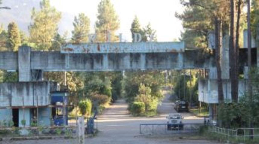 İcradan Satışa Sunulan Fabrikanın S&ouml;k&uuml;m&uuml; Sırasında Yangın &Ccedil;ıktı