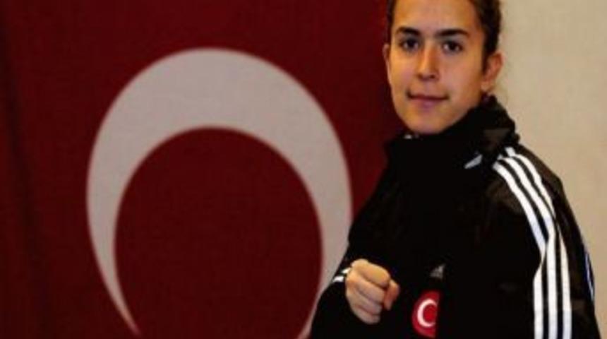 K&uuml;bra Okur Balkan Şampiyonu