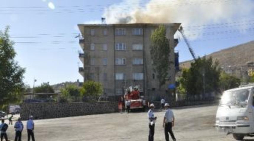 Elazığ'da Korkutan Yangın