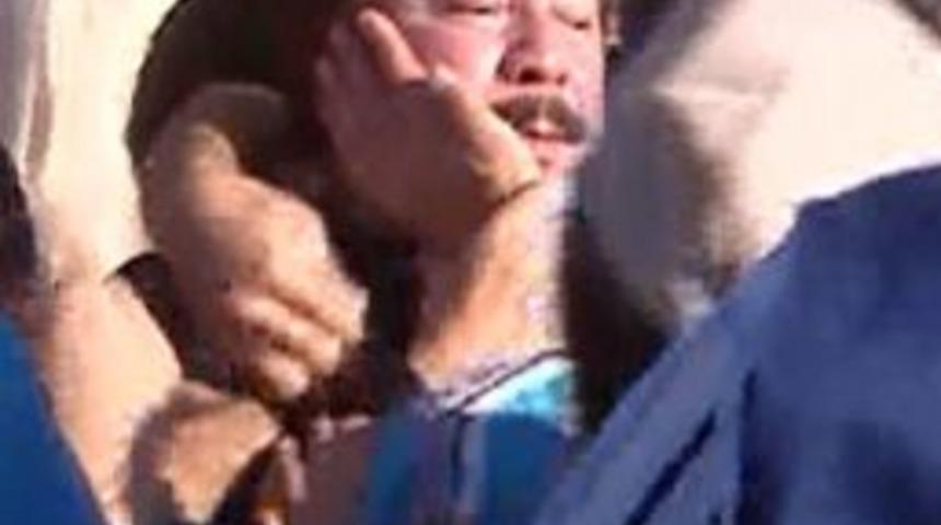 Neşet Ertaş'ın Cenazesine Katılan Orhan Gencebay&rsquo;ın Zor Anları