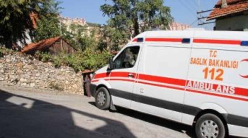 Yaşlı Adam Evinin Bah&ccedil;esinde &Ouml;l&uuml; Bulundu