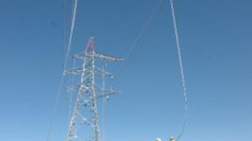 Kandil Barajı&rsquo;nın İletim Hattı &Ccedil;ekiliyor