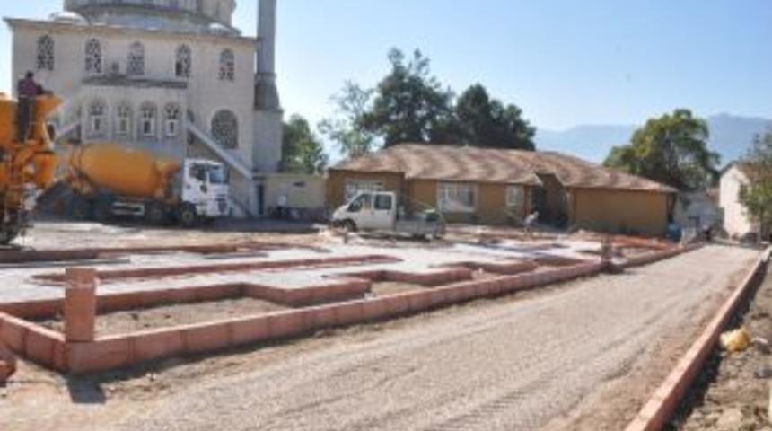 Eşme Cami &Ccedil;evresi Şekilleniyor