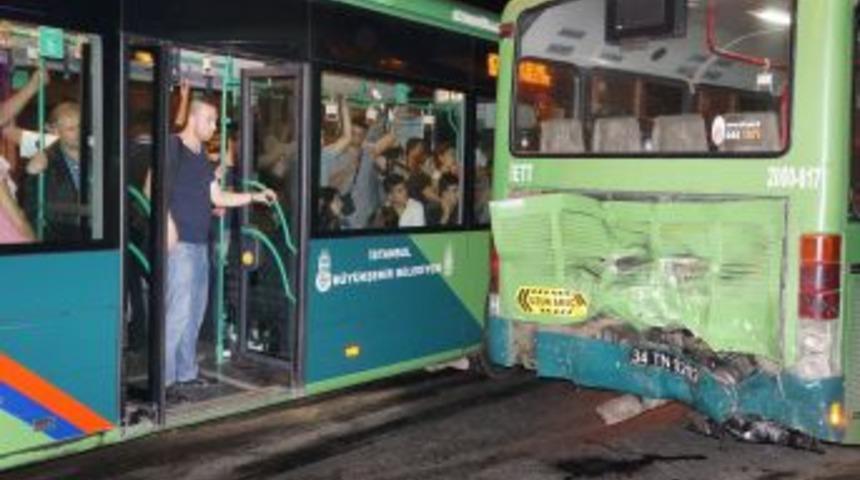 Kartal&rsquo;da Kaza: 2 Yaralı