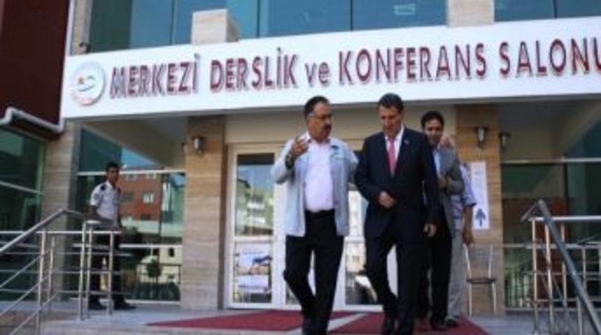 Nahcıvan &Uuml;niversitesi Rekt&ouml;r&uuml; Habibbeyli&rsquo;den Iğdır &Uuml;niversitesi Rekt&ouml;r&uuml; Yılmaz&rsquo;a Ziyaret