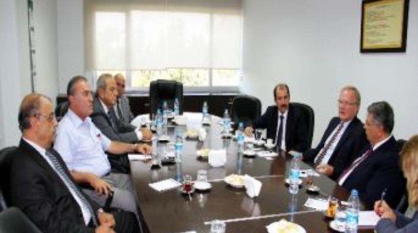 Alman B&uuml;y&uuml;kel&ccedil;i&rsquo;ye İş D&uuml;nyasından Vize Sitemi