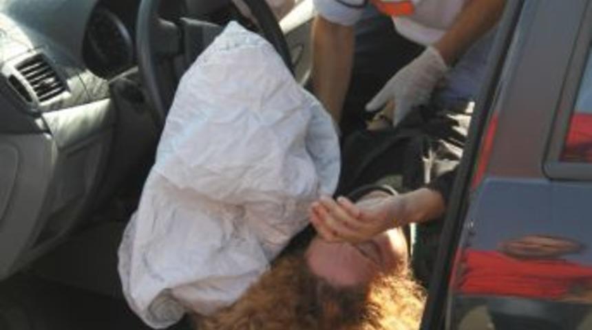 (&ouml;zel Haber) Yaralıların Yardımına İş&ccedil;iler Koştu