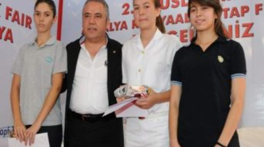 &lsquo;insanı Okumak&rsquo; Konulu Kompozisyon Yarışması D&uuml;zenleniyor