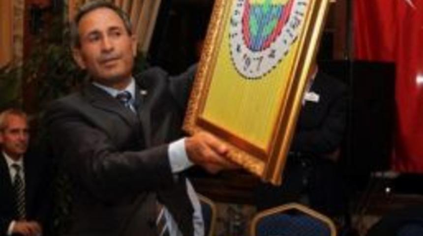 Salihli&rsquo;den Fenerbah&ccedil;e Kul&uuml;b&uuml; Başkanı Aziz Yıldırım&rsquo;a Jest
