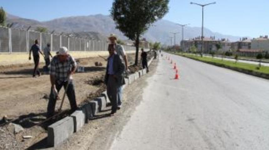 Milli Egemenlik Caddesine Yeşil Bant