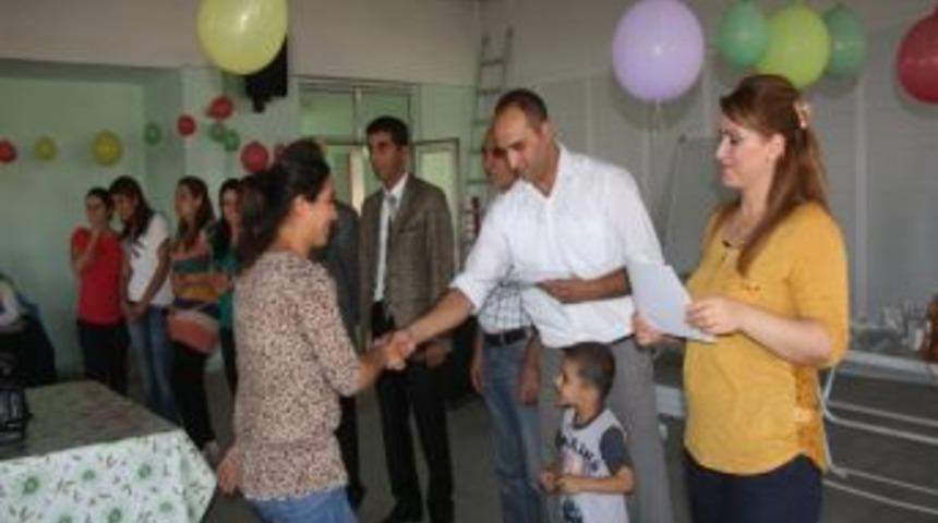 Sertifikalarını Aldılar