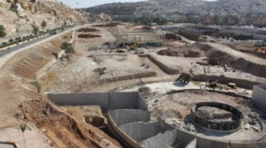 Haleplibah&ccedil;e Parkı'nda &Ccedil;alışmalar S&uuml;r&uuml;yor