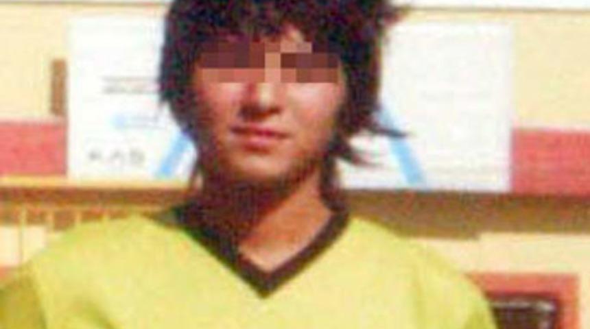 Gen&ccedil; kız fuhuş batağına s&uuml;r&uuml;klendi