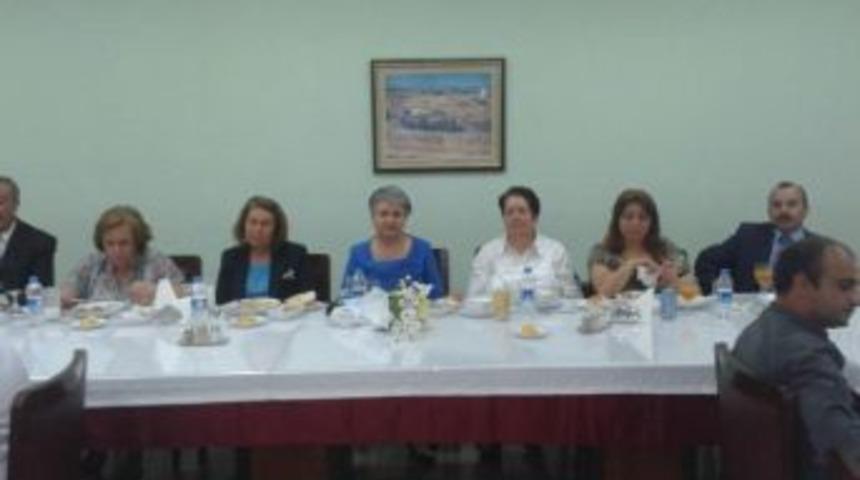 Kırıkkale İl N&uuml;fus M&uuml;d&uuml;r&uuml;ne Veda Yemeği Verildi