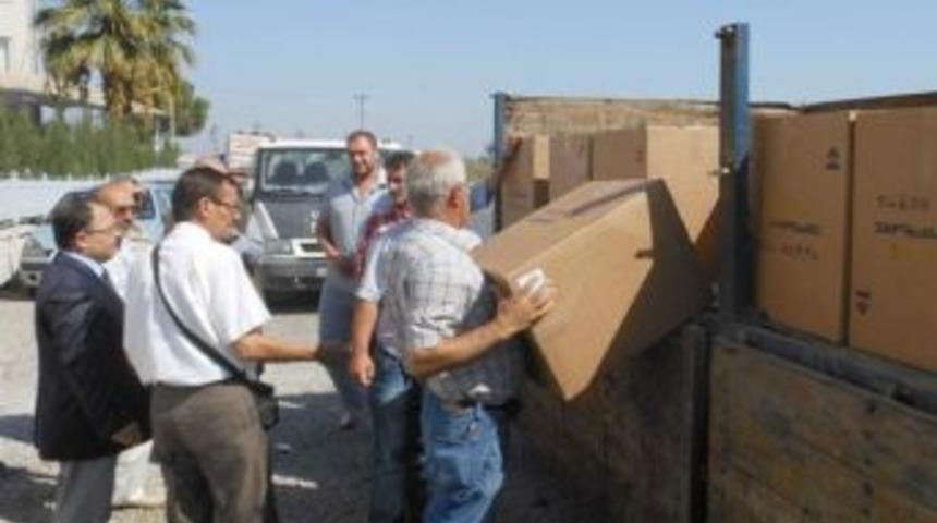 Arı Yetiştiricilerine Kovan Altlığı Dağıtıldı