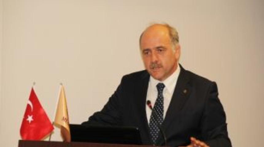 T&uuml;rk Ticaret Kanunda Yapılan Son Değişiklikler M&uuml;siad Sakarya Şubesi&rsquo;nde Anlatıldı