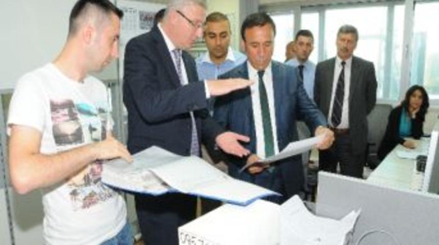 Başkan Gen&ccedil;&rsquo;in Fabrika Gezisi