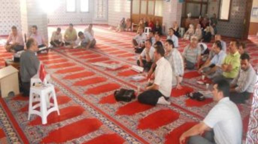 Din G&ouml;revlilerine Seminer