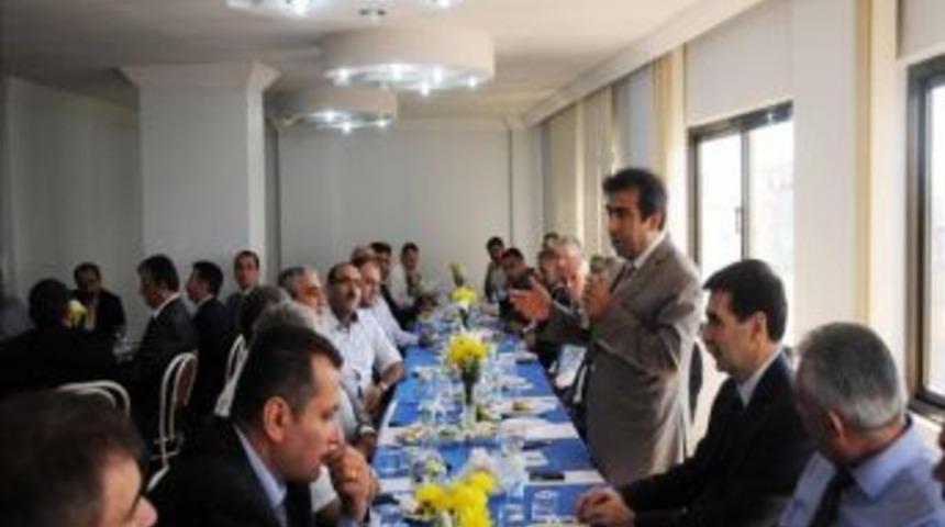 Vali Güzeloğlu: “esnafın Sıkıntısı Benim Sıkıntımdır”