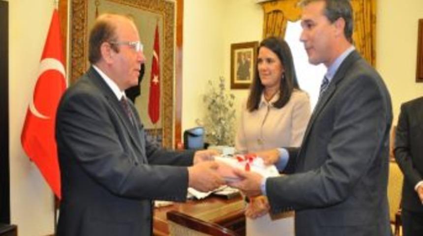 Amerikalı Heyet Vali Oğuz&rsquo;u Ziyaret Etti