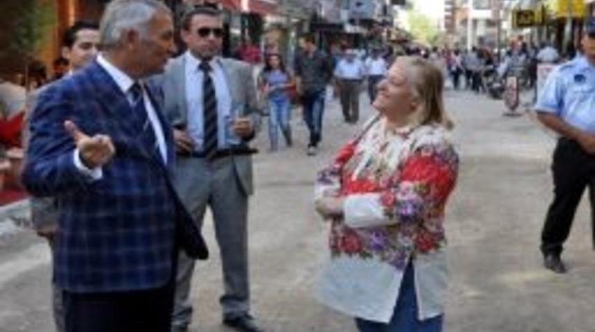 Isparta'da Asfalt &Ccedil;alışmaları Devam Ediyor